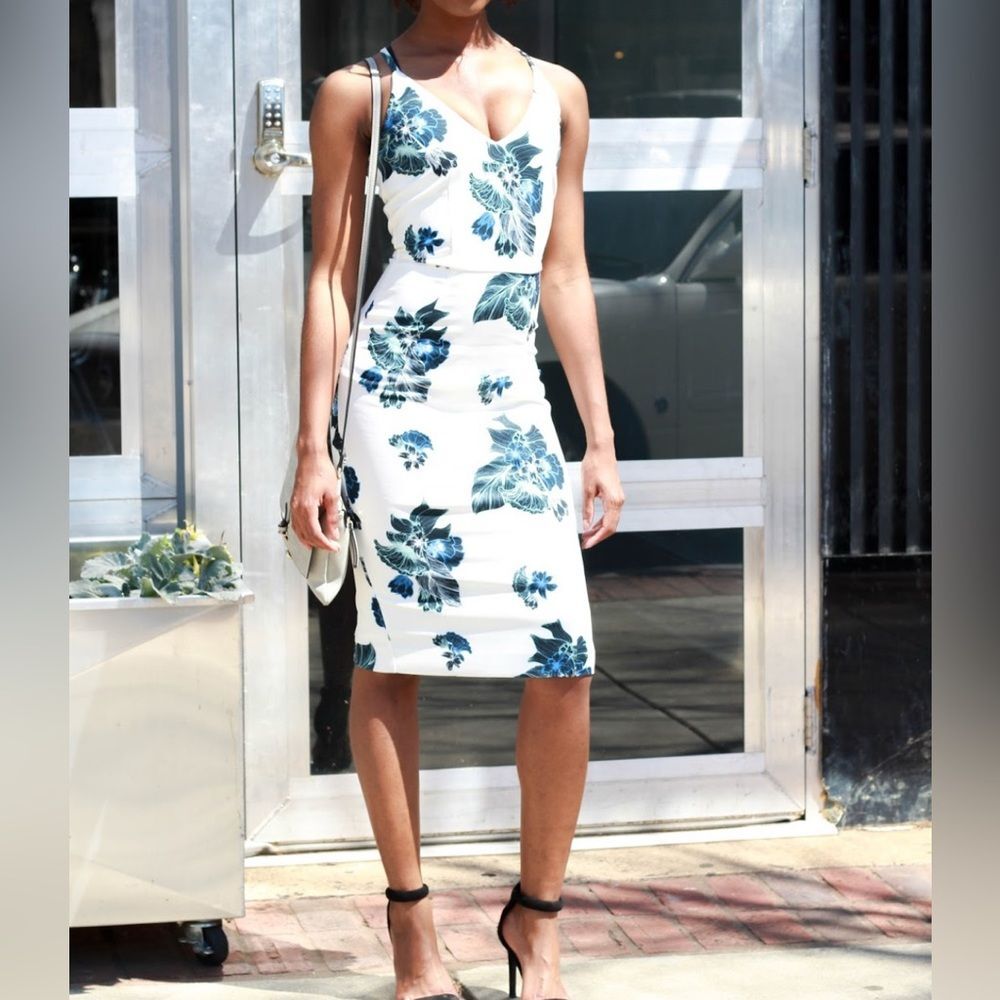 H&M white and blue floral midi sheath dress size 6